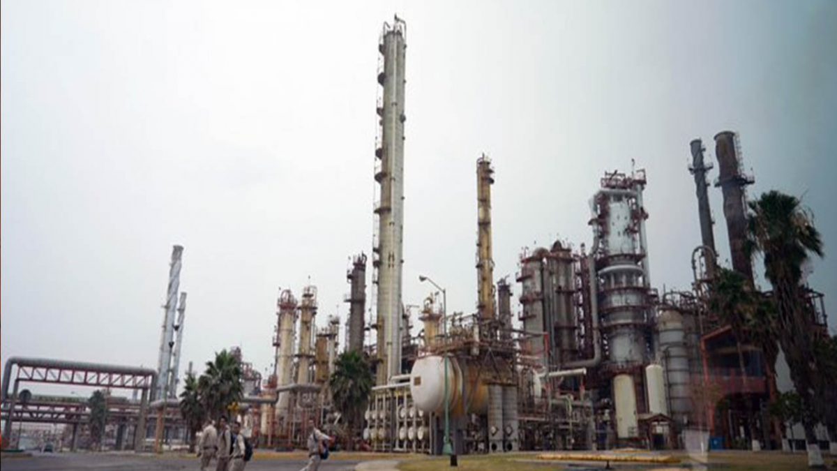 Evaluará FMI plan de negocios de Pemex